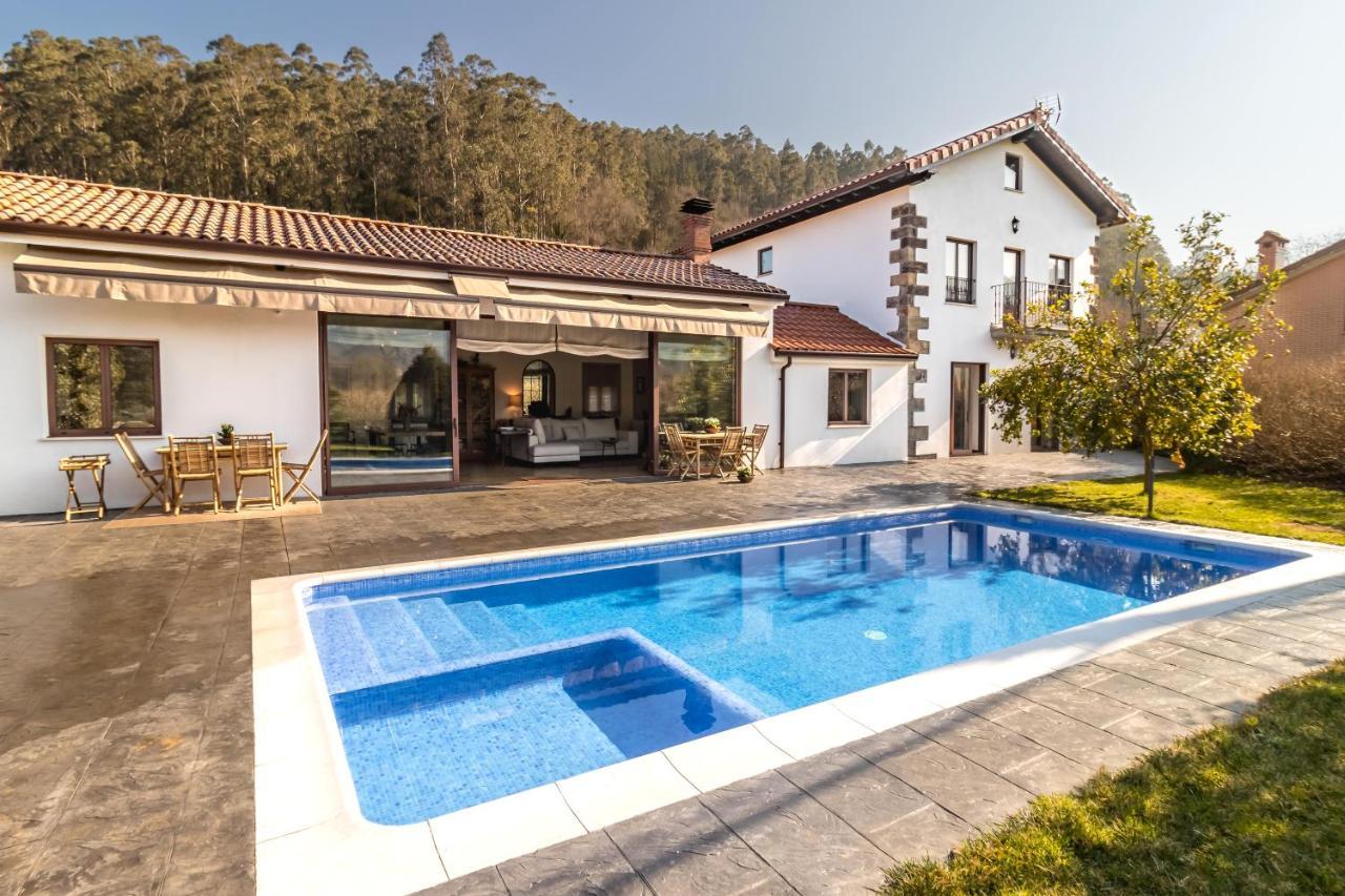 Impresionante Villa Entre Mar Y Montana La Cavada Exterior photo